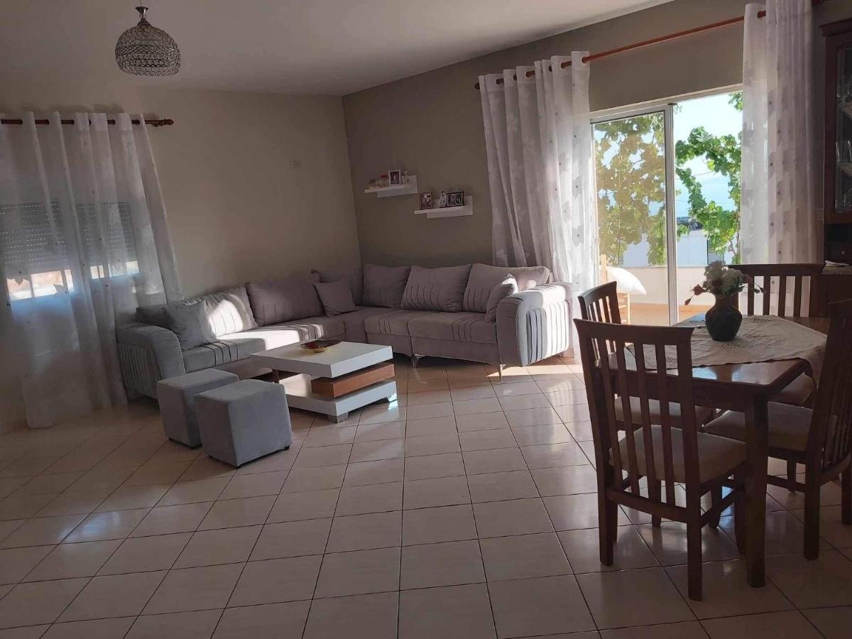 White Panorama Apartment Sarandë Exterior foto